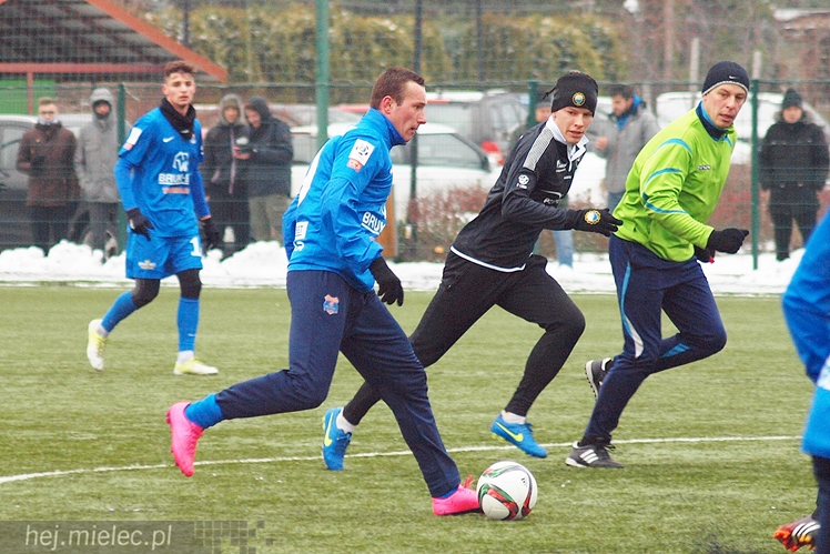 Sparingowe zwycięstwo FKS Stali