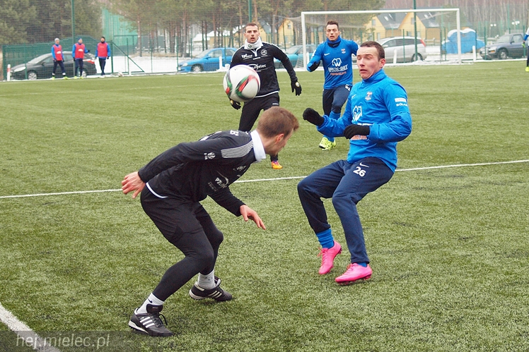 Sparingowe zwycięstwo FKS Stali