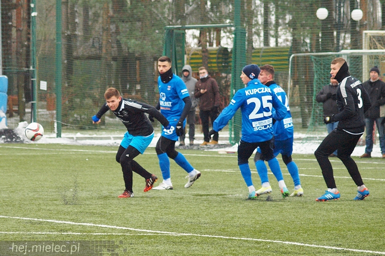 Sparingowe zwycięstwo FKS Stali