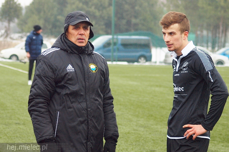 Sparingowe zwycięstwo FKS Stali