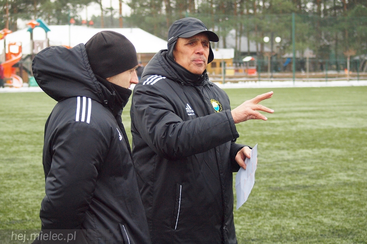 Sparingowe zwycięstwo FKS Stali