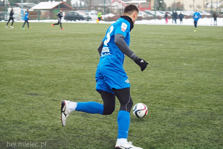 Sparingowe zwycięstwo FKS Stali