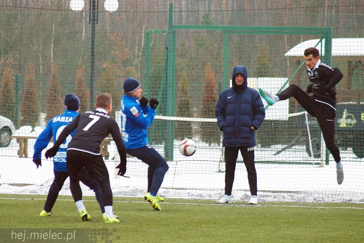 Sparingowe zwycięstwo FKS Stali