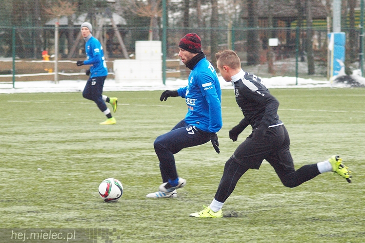 Sparingowe zwycięstwo FKS Stali