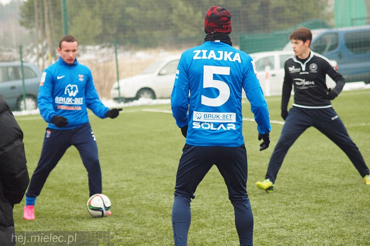 Sparingowe zwycięstwo FKS Stali