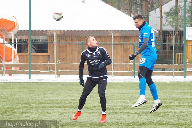 Sparingowe zwycięstwo FKS Stali