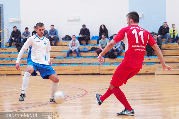 Horror futsalowy: wynik 3:3, bramki w ostatnich sekundach, usunięty trener
