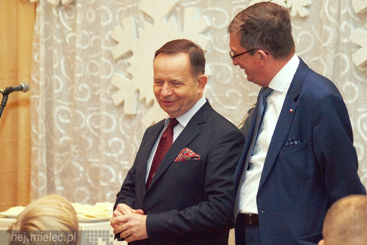 Tłumy na noworocznym spotkaniu PiS w Mielcu