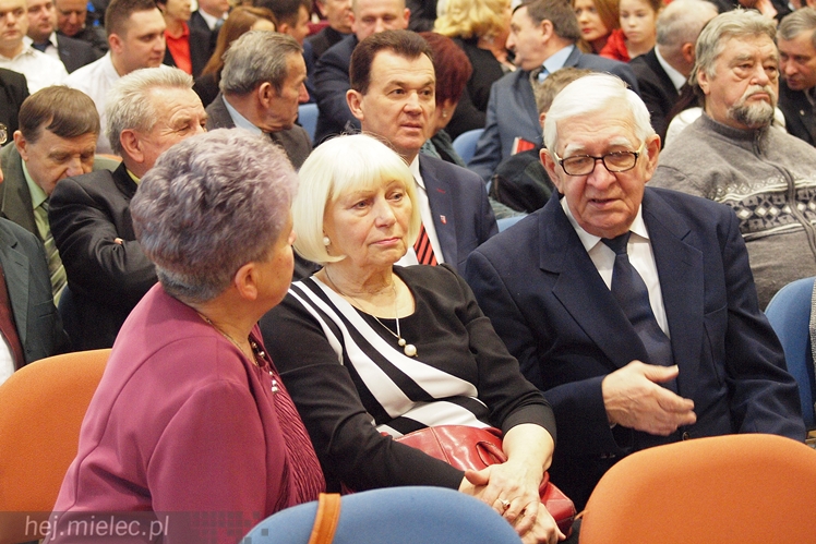 Tłumy na noworocznym spotkaniu PiS w Mielcu