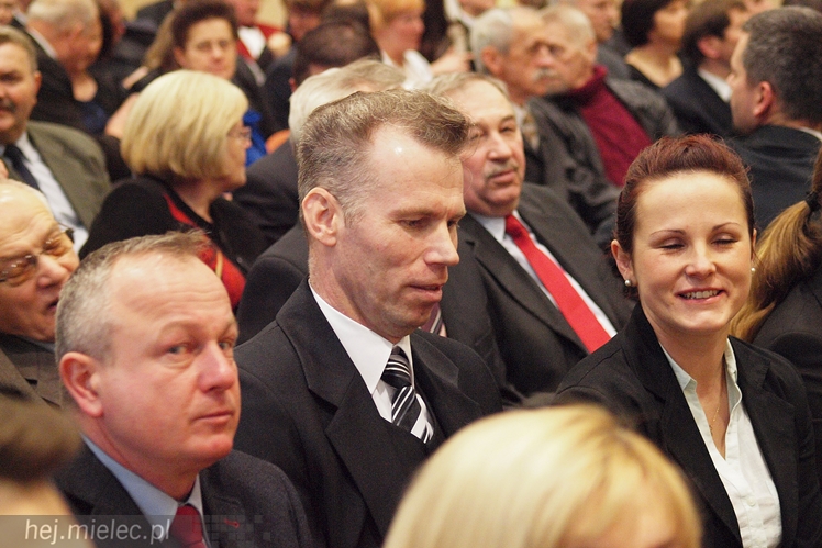Tłumy na noworocznym spotkaniu PiS w Mielcu