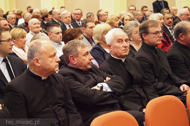 Tłumy na noworocznym spotkaniu PiS w Mielcu