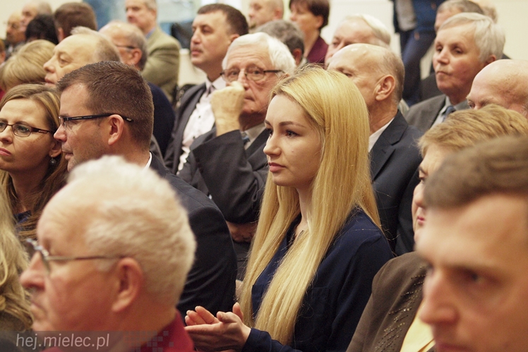 Tłumy na noworocznym spotkaniu PiS w Mielcu