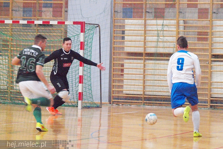 Wyraźna ale i pechowa porażka futsalowej Stali Mielec