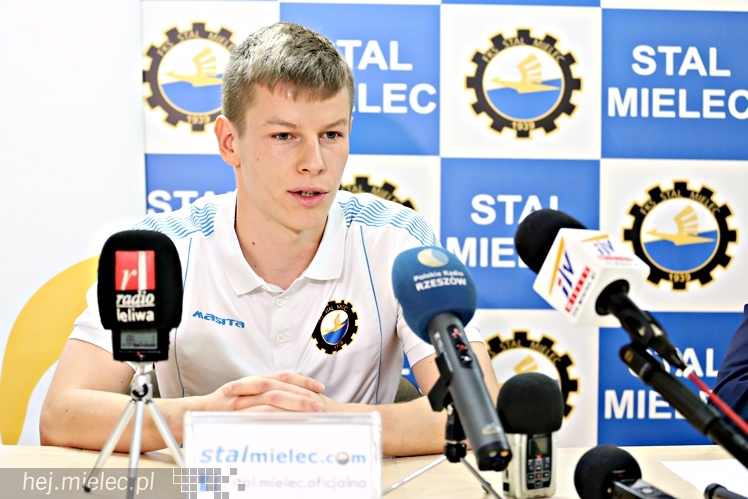 Mikrofon FKS - spotkanie prasowe w klubie piłkarskim FKS Stal Mielec