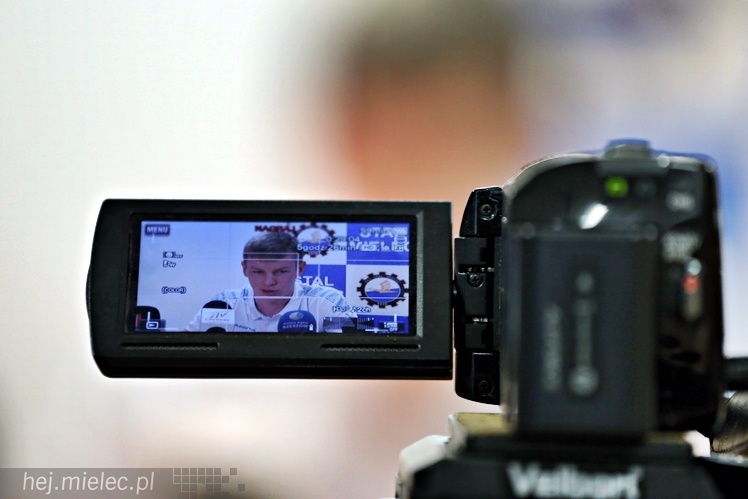 Mikrofon FKS - spotkanie prasowe w klubie piłkarskim FKS Stal Mielec