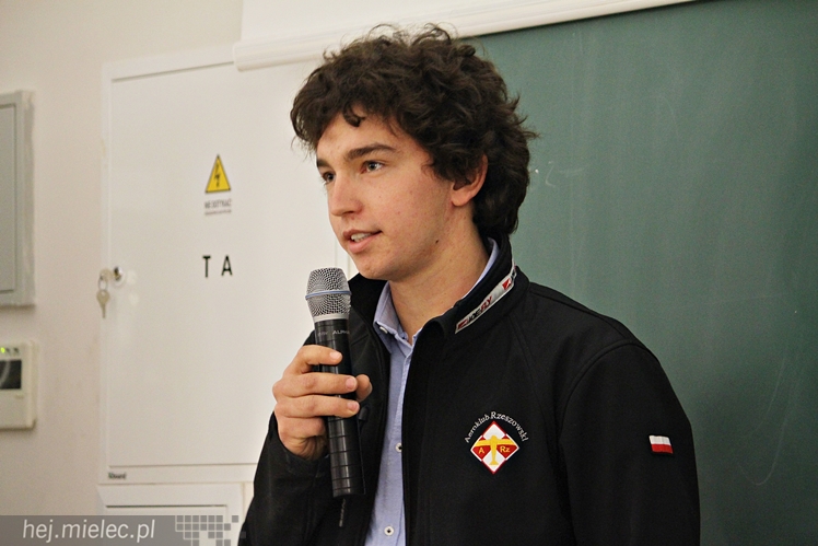 Wicemistrzowie świata juniorów w szybownictwie na spotkaniu w Mielcu