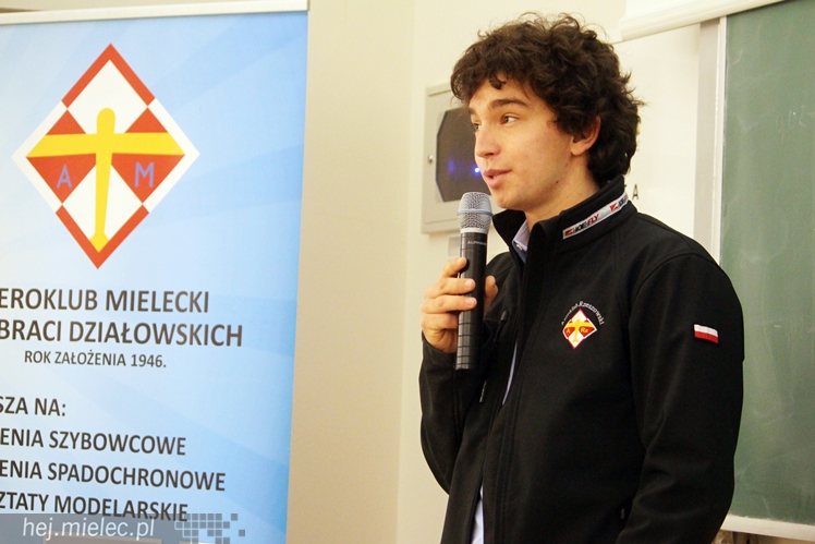 Wicemistrzowie świata juniorów w szybownictwie na spotkaniu w Mielcu
