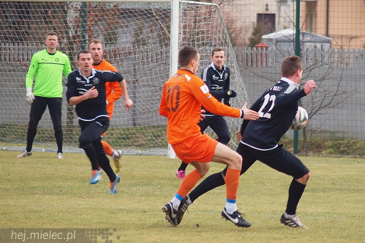 W Pustyni z Puszczą na 0:0