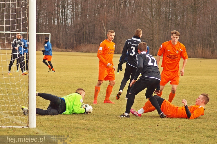 W Pustyni z Puszczą na 0:0