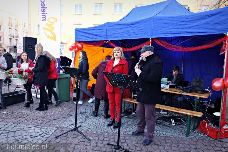 Walentynkowe grillowanie na Placu Armii Krajowej