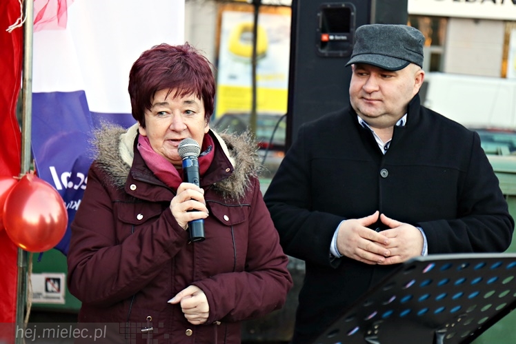 Walentynkowe grillowanie na Placu Armii Krajowej