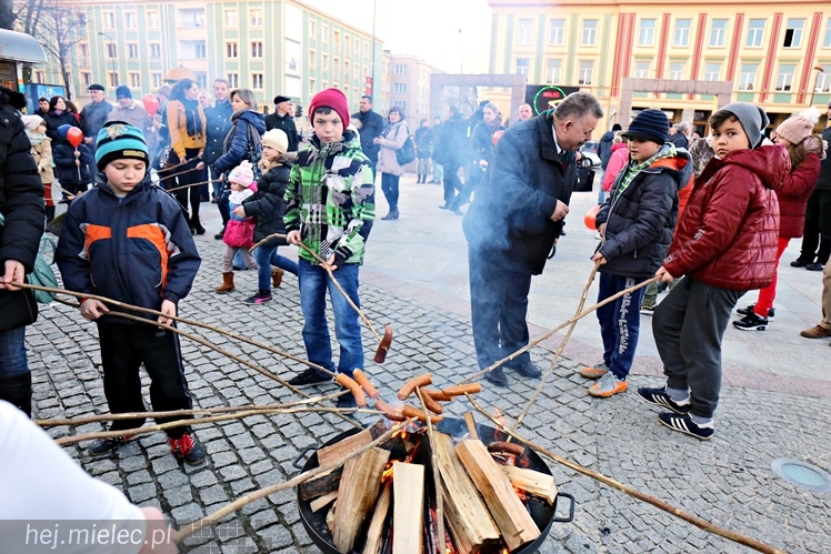 Walentynkowe grillowanie na Placu Armii Krajowej