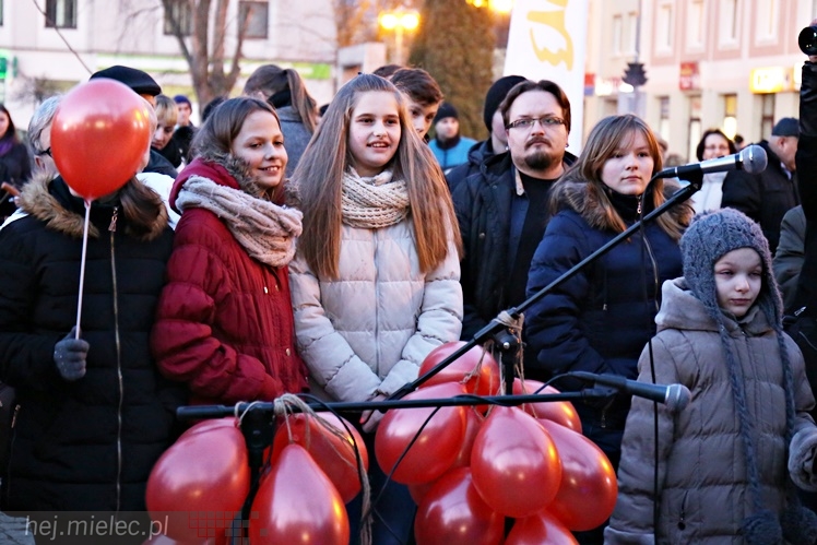 Walentynkowe grillowanie na Placu Armii Krajowej