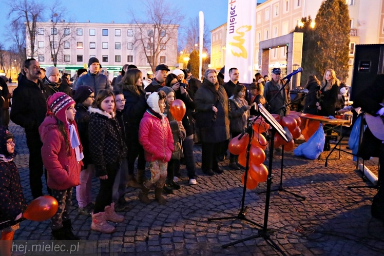 Walentynkowe grillowanie na Placu Armii Krajowej