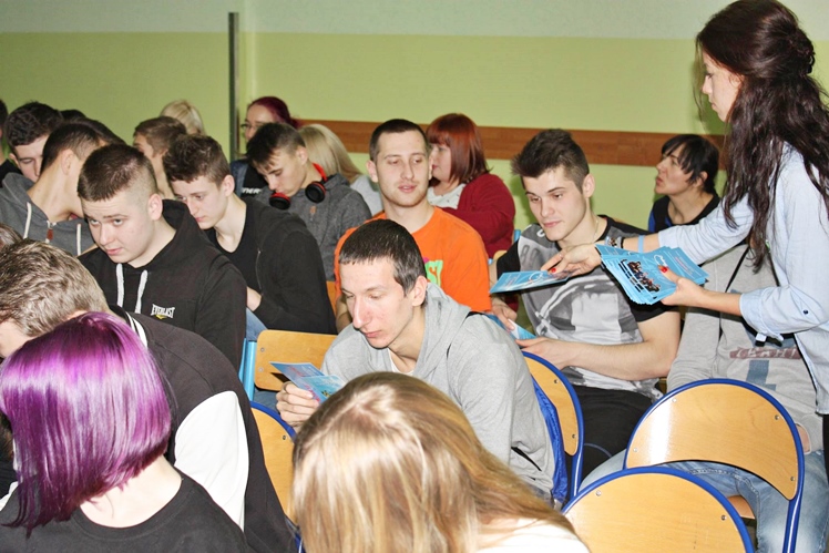 Spotkania w młodzieżą w ramach projektu ?I Ty Podaruj Życie?