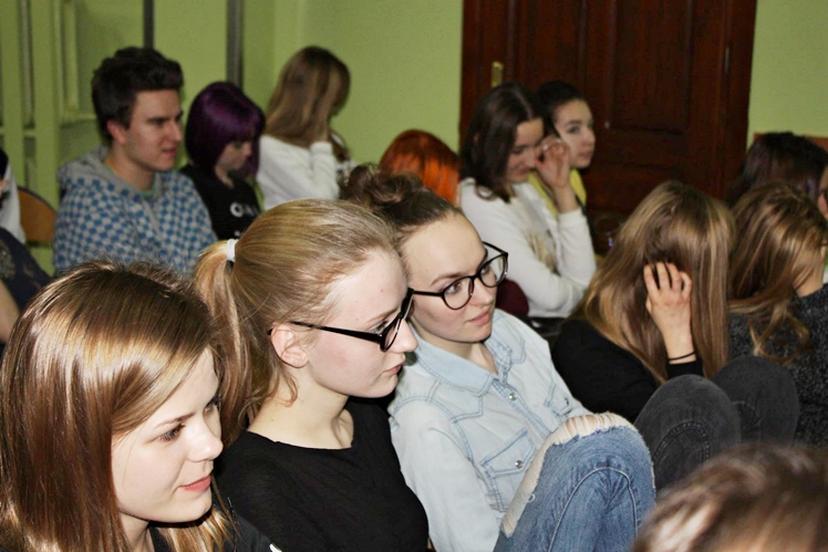 Spotkania w młodzieżą w ramach projektu ?I Ty Podaruj Życie?