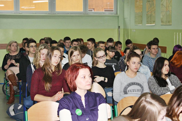 Spotkania w młodzieżą w ramach projektu ?I Ty Podaruj Życie?