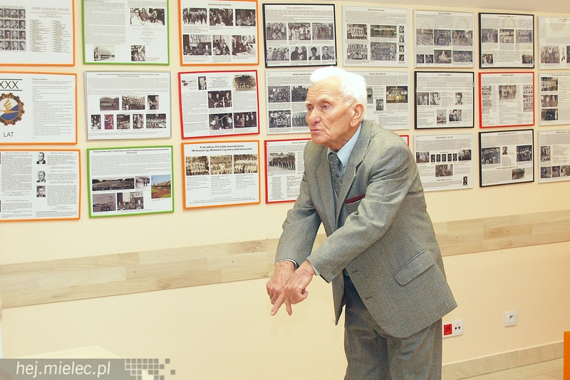 Edward Kazimierski przypomina o historii Fabrycznego Klubu Sportowego