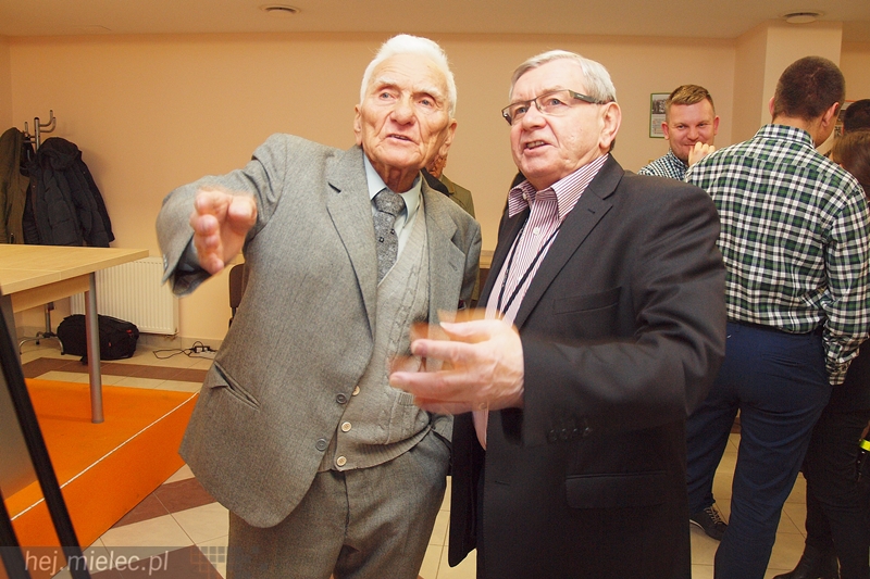 Edward Kazimierski przypomina o historii Fabrycznego Klubu Sportowego