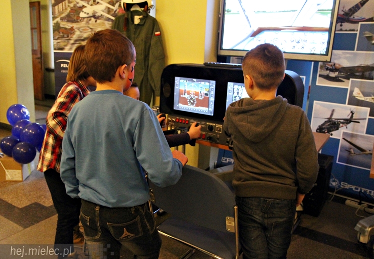 ?Rzeszowiacy?, ?Abrakadabra? i uczniowie z Żarówki we wspólnym koncercie dla chorego Maksa