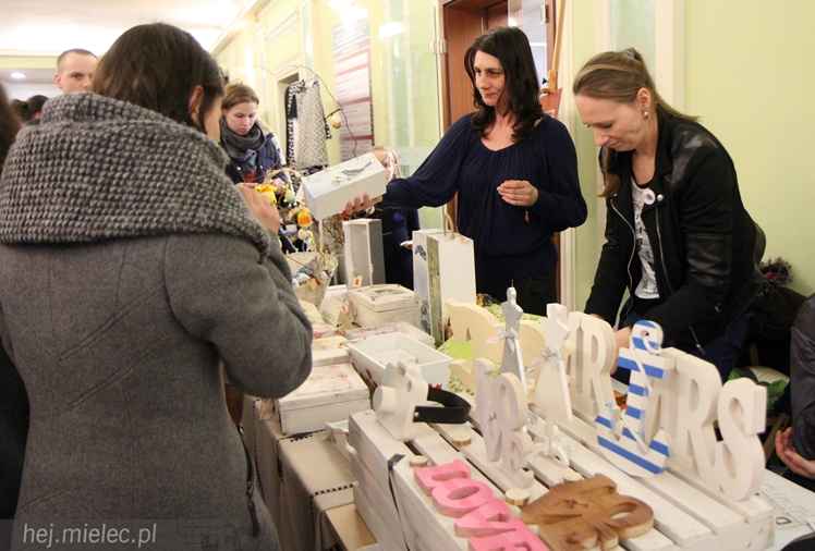 ?Rzeszowiacy?, ?Abrakadabra? i uczniowie z Żarówki we wspólnym koncercie dla chorego Maksa