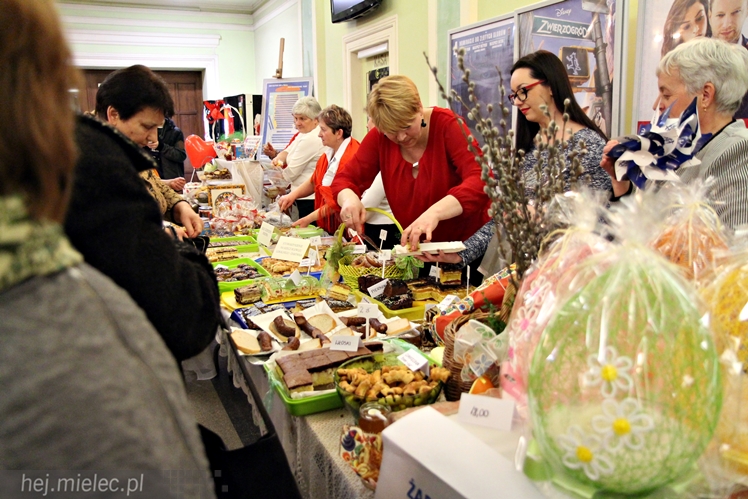 ?Rzeszowiacy?, ?Abrakadabra? i uczniowie z Żarówki we wspólnym koncercie dla chorego Maksa