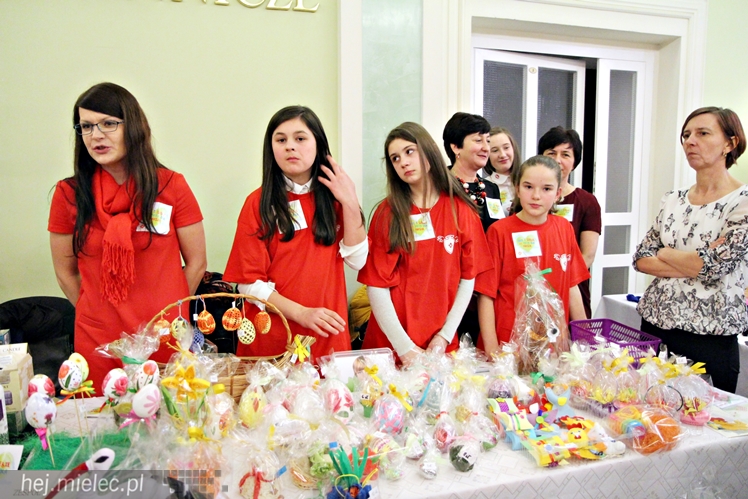 ?Rzeszowiacy?, ?Abrakadabra? i uczniowie z Żarówki we wspólnym koncercie dla chorego Maksa