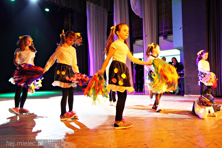 ?Rzeszowiacy?, ?Abrakadabra? i uczniowie z Żarówki we wspólnym koncercie dla chorego Maksa