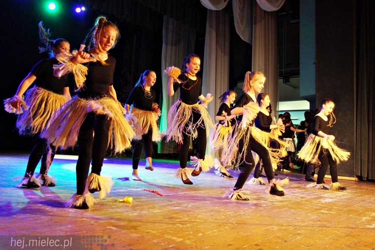 ?Rzeszowiacy?, ?Abrakadabra? i uczniowie z Żarówki we wspólnym koncercie dla chorego Maksa