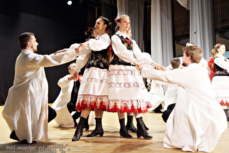 ?Rzeszowiacy?, ?Abrakadabra? i uczniowie z Żarówki we wspólnym koncercie dla chorego Maksa