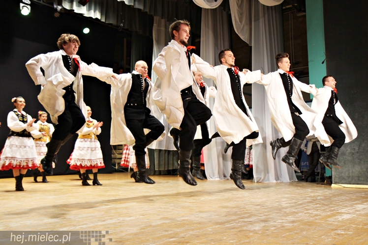 ?Rzeszowiacy?, ?Abrakadabra? i uczniowie z Żarówki we wspólnym koncercie dla chorego Maksa