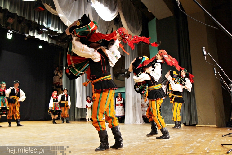 ?Rzeszowiacy?, ?Abrakadabra? i uczniowie z Żarówki we wspólnym koncercie dla chorego Maksa