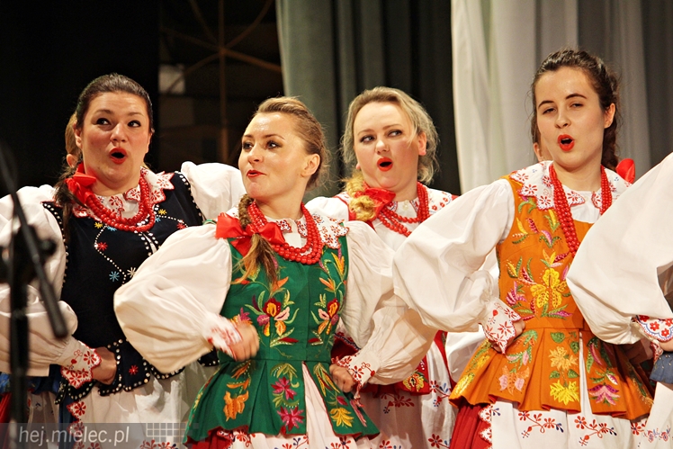 ?Rzeszowiacy?, ?Abrakadabra? i uczniowie z Żarówki we wspólnym koncercie dla chorego Maksa