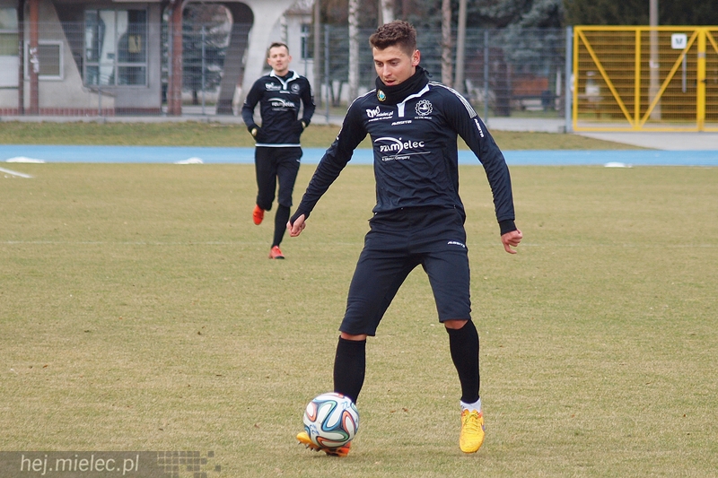 Remis w sparingowym spotkaniu FKS Stali Mielec z Motorem Lublin