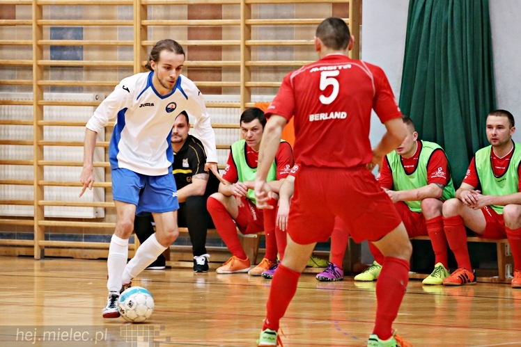 KF STAL MIELEC - GKS Berland OSiR Komprachcice 4:7