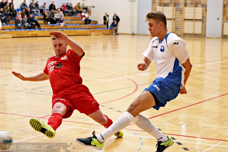 KF STAL MIELEC - GKS Berland OSiR Komprachcice 4:7