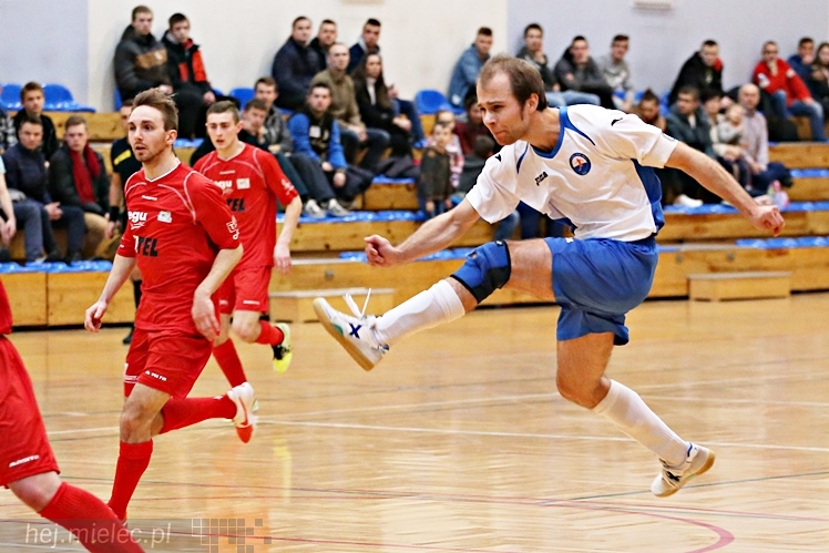 KF STAL MIELEC - GKS Berland OSiR Komprachcice 4:7