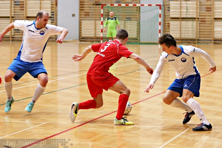 KF STAL MIELEC - GKS Berland OSiR Komprachcice 4:7