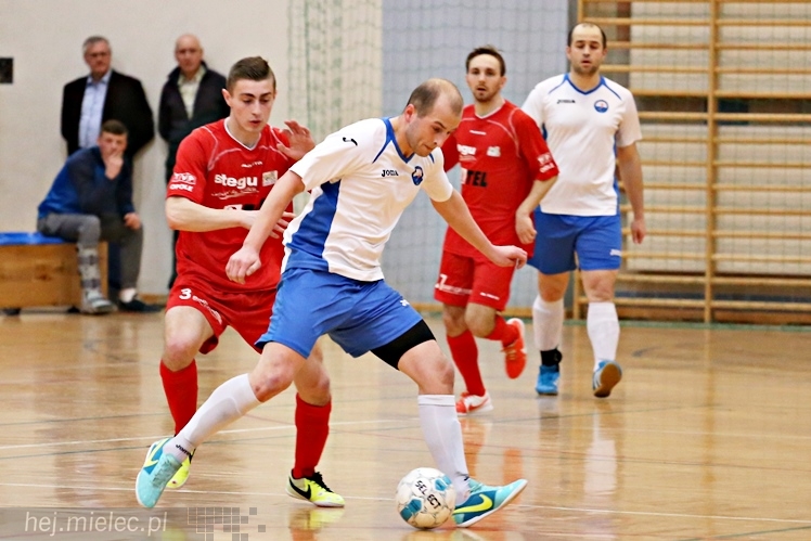 KF STAL MIELEC - GKS Berland OSiR Komprachcice 4:7