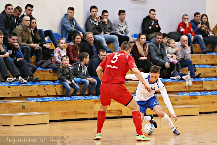 KF STAL MIELEC - GKS Berland OSiR Komprachcice 4:7